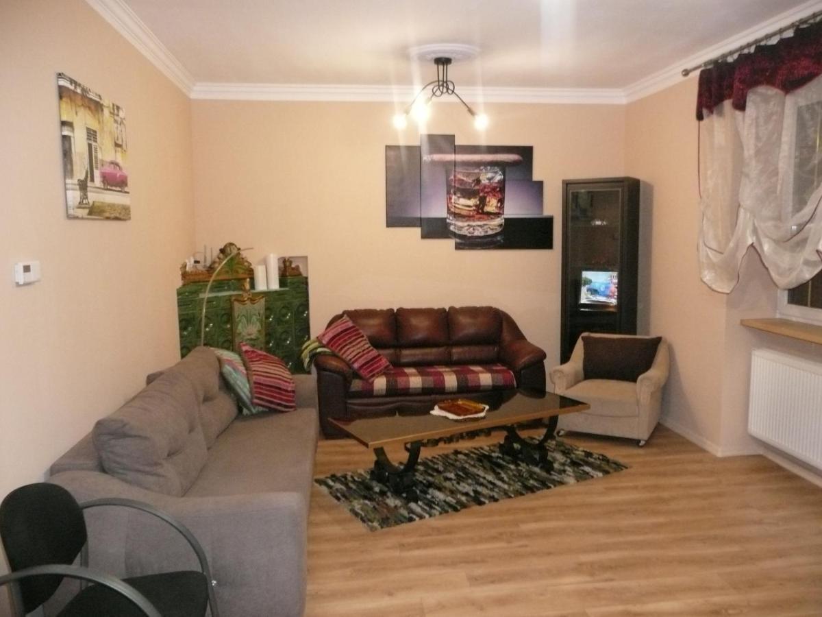 Ferienwohnung Apartament U Eli Jelenia Góra Exterior foto